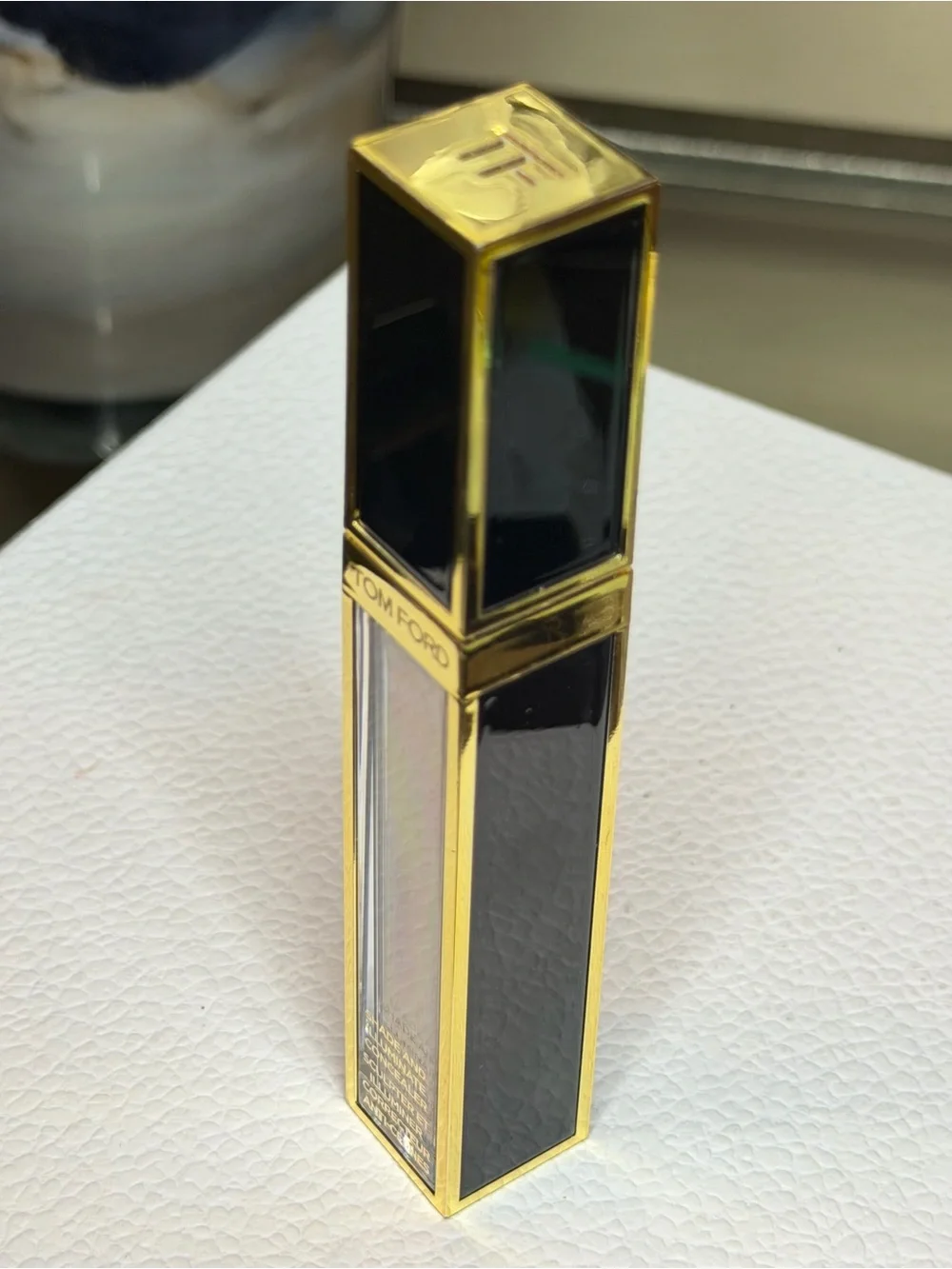 4WO Hazel-Tom Ford Shade and Illuminate Concealer — NWOB
